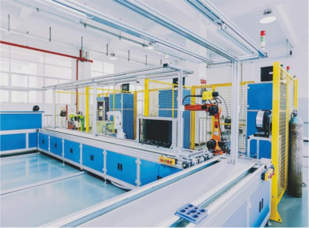 工业4.0产线上的部分机器人工作站